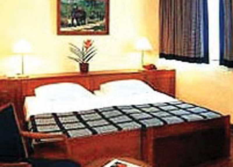 Hotel Thamada Yangon